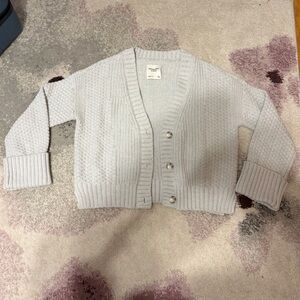 LIKE NEW abercrombie Light Gray Knit Cardigan size S